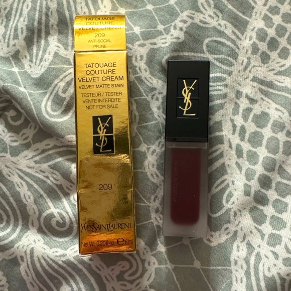 Yves Saint Laurent - TATOUAGE COUTURE VELVET CREAM - 209 anti-social prune - Picture 1 of 7